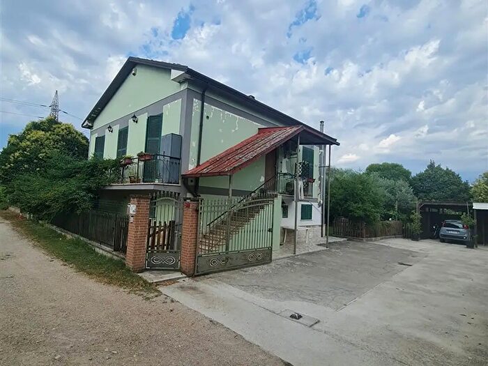Casa con 5 locali in vendita in Ceprano