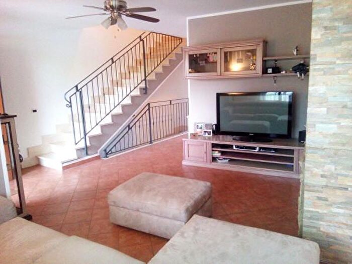 Casa trilocale in vendita in Via Aleardo Aleardi, Rignano Flaminio