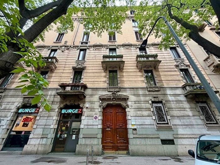 Appartamento bilocale in affitto in Via Bartolomeo Eustachi, Morgagni, Milano
