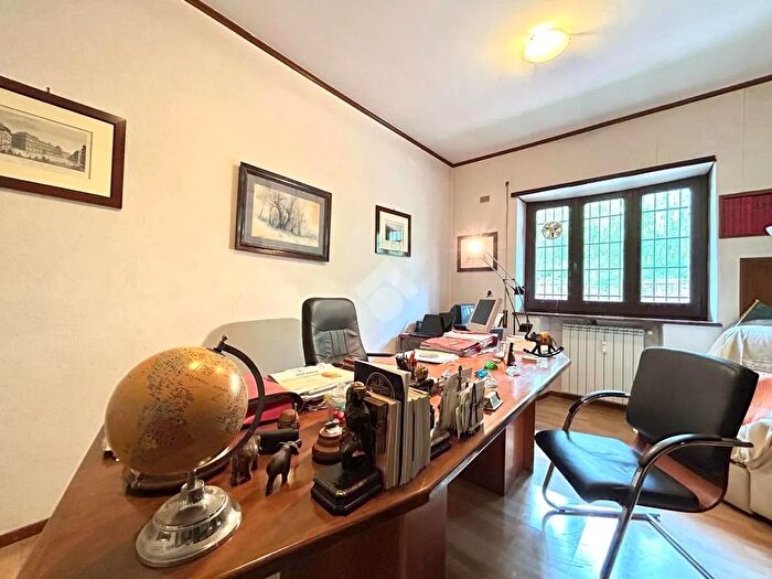 Appartamento bilocale in vendita in Via di Pietra Papa, Roma