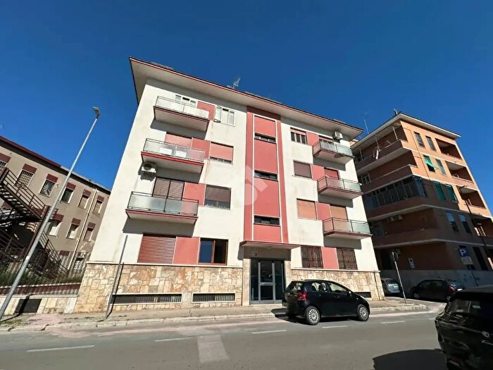 Appartamento trilocale in vendita in Via Montenevoso, Foggia