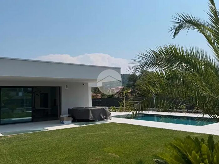 Casa trilocale in vendita in Via Gazzolo, Manerba Del Garda