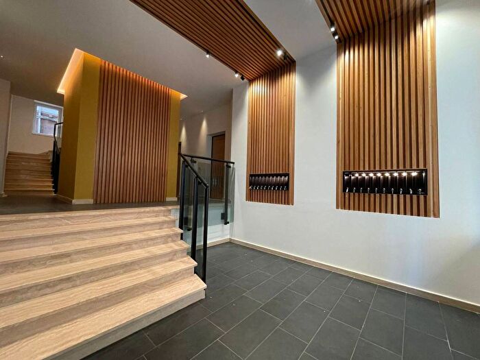 Appartamento trilocale in affitto in Piazza Galileo Galilei, Centro, Artena