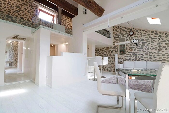 Appartamento quadrilocale in vendita in Via Mazzini, Pontremoli