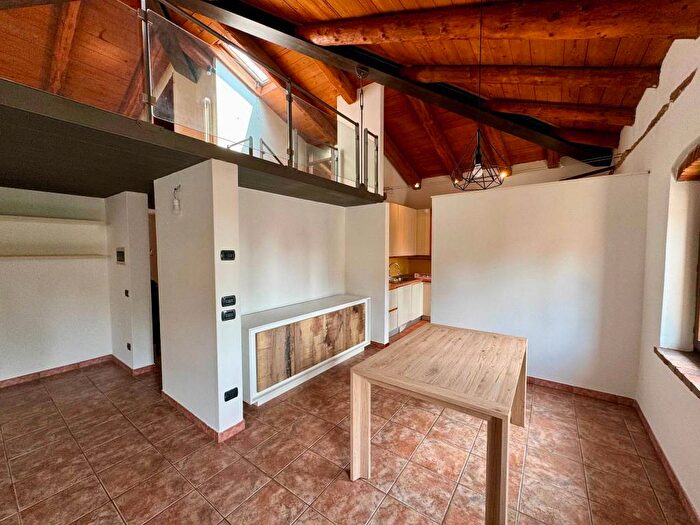 Appartamento quadrilocale in affitto in Via Guglielmo Marconi, Negrar, Negrar di Valpolicella