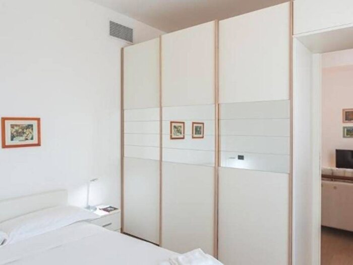 Appartamento bilocale in affitto in Via Carlo Farini, Farini, Milano