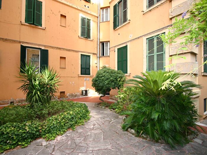Appartamento quadrilocale in vendita in Bologna, Roma