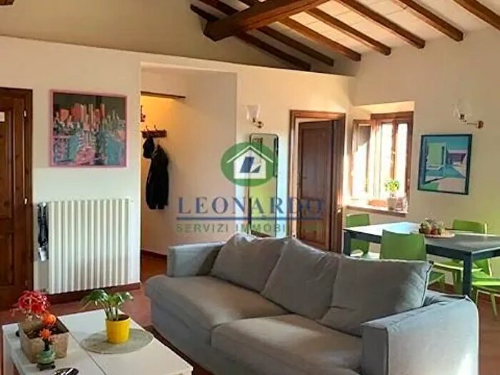 Appartamento trilocale in vendita in Massa E Cozzile