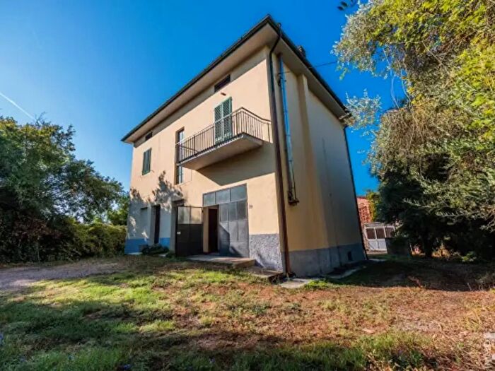 Casa con 6 locali in vendita in Strada Provinciale di San Donnino, Certaldo