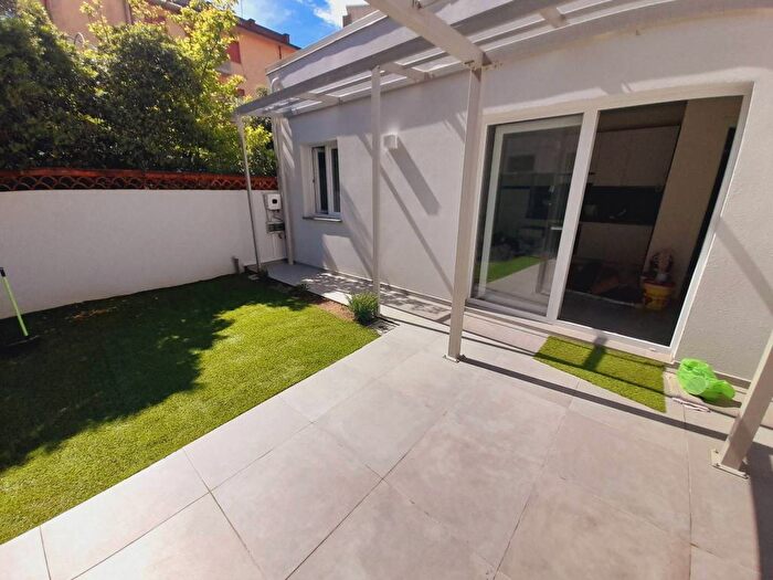 Casa bilocale in affitto in Viale Versilia, Pietrasanta