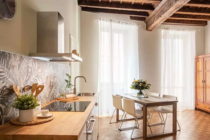 Appartamento monolocale in affitto in Piazza del Duomo, Como