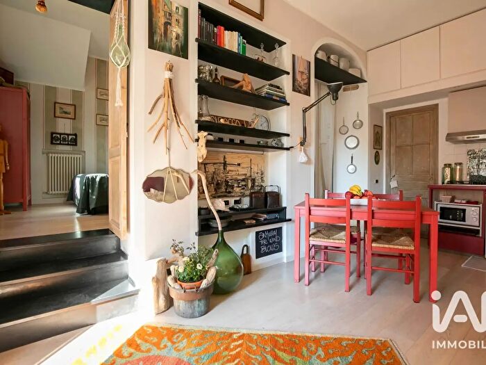 Appartamento quadrilocale in vendita in Via al Capo di Santa Chiara, Genova