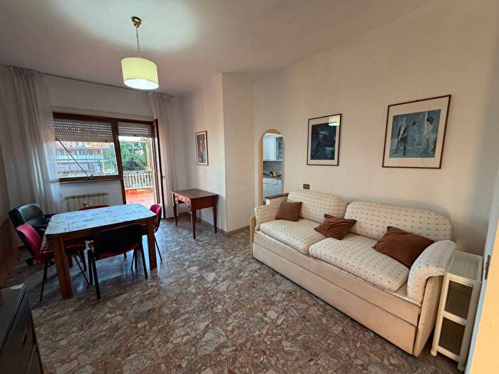 Casa trilocale in affitto in Via Suvereto, Nuovo Salario, Roma