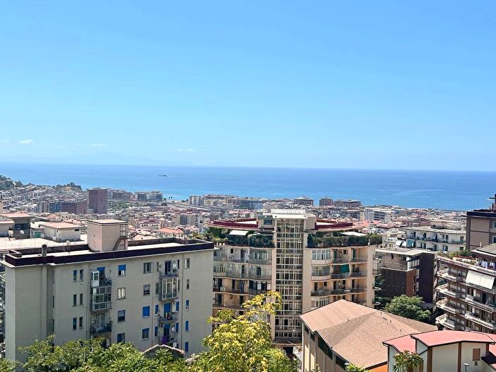 Appartamento con 5 locali in vendita in Salerno, Salerno