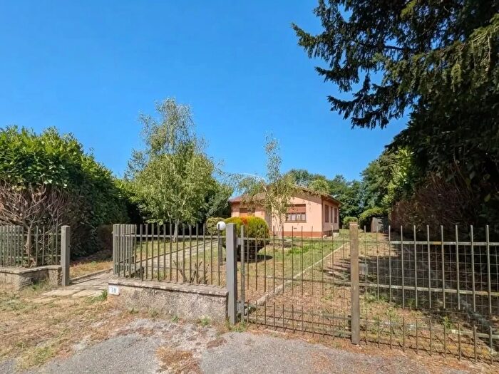 Casa con 6 locali in vendita in Barga