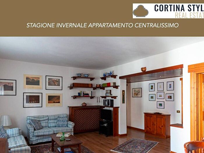 Appartamento trilocale in affitto in Piazza Pittori Fratelli Ghedina, Centro, Cortina dAmpezzo