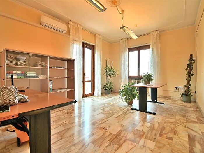 Appartamento quadrilocale in vendita in Via Giovanni XXXIII, Monteriggioni