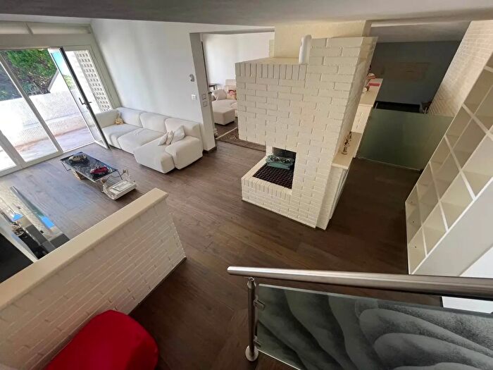 Casa con 9 locali in vendita in Castiglione Della Pescaia