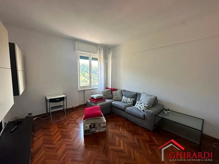 Appartamento con 5 locali in affitto in Via Sergio Piombelli, Genova
