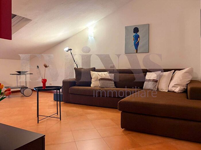 Casa bilocale in affitto in Via Domenico Alberto Azuni, Stampace, Cagliari