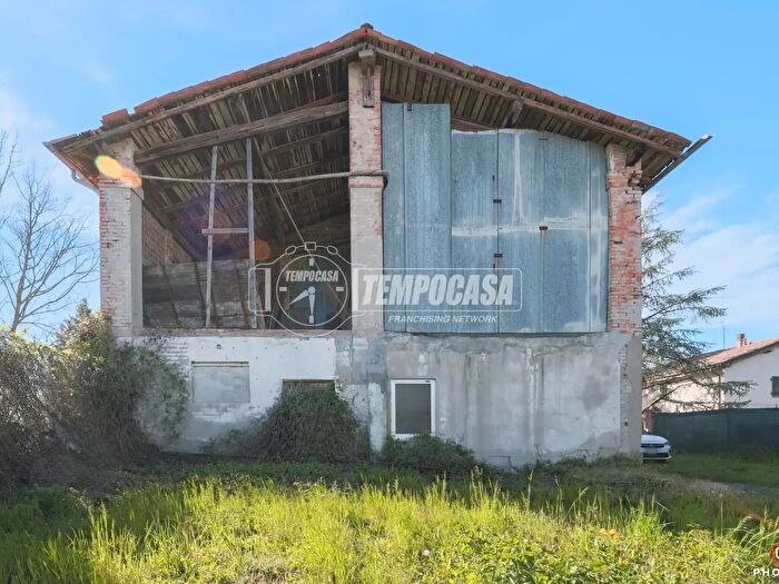 Casa trilocale in vendita in Via Samoggia, Valsamoggia