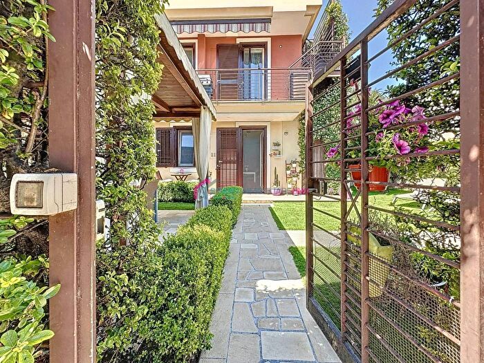 Appartamento trilocale in vendita in Via Cancella San Vitaliano Napoli, Marigliano