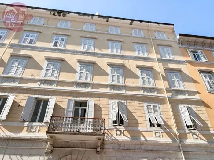 Appartamento con 6 locali in vendita in Via del Lazzaretto Vecchio, Trieste