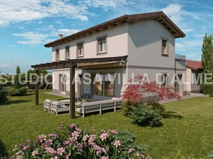 Casa con 5 locali in vendita in Via delle Roveri, Ponteranica