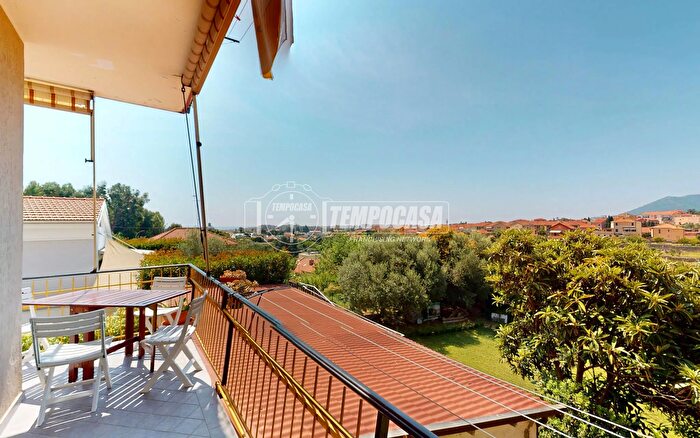 Appartamento quadrilocale in vendita in Via Bulasce, Loano