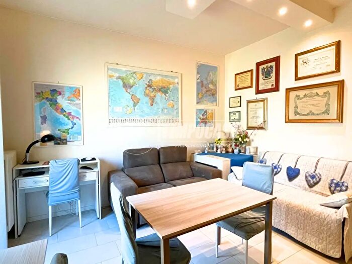 Appartamento bilocale in vendita in Via Goffredo Mameli, Cologno Monzese