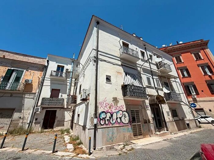 Appartamento trilocale in vendita in Vicolo Torretta, Foggia