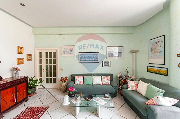 Appartamento quadrilocale in vendita in Via Garibaldi, Pagani