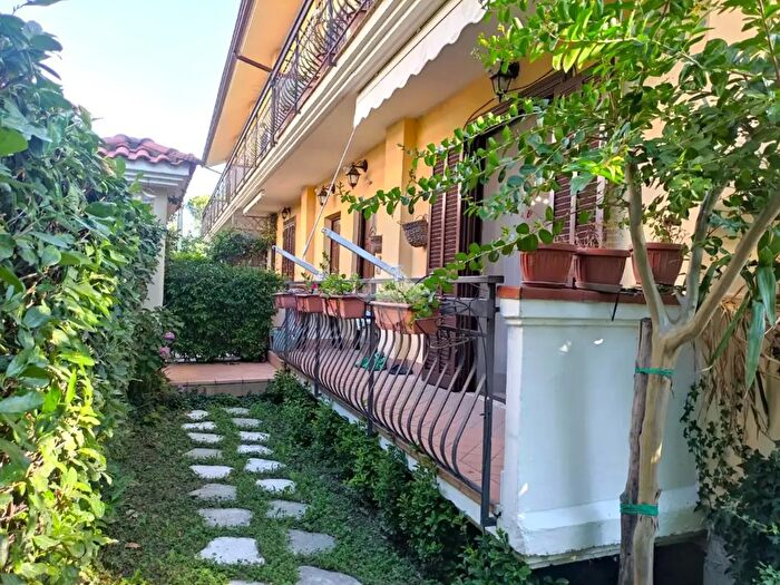 Casa quadrilocale in vendita in Via Macchie, Santo Stefano Del Sole