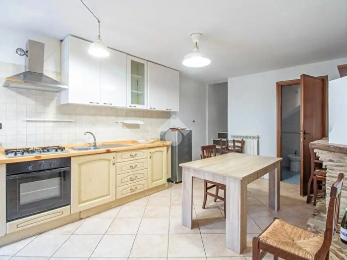 Casa bilocale in vendita in Via Francesco Solidati Tiburzi, Contigliano