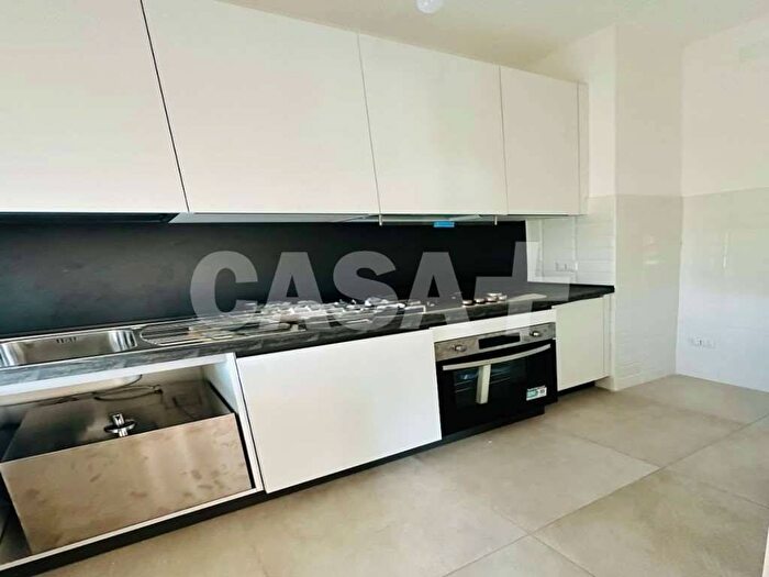 Appartamento quadrilocale in affitto in Via Alcuino, Sempione, Milano