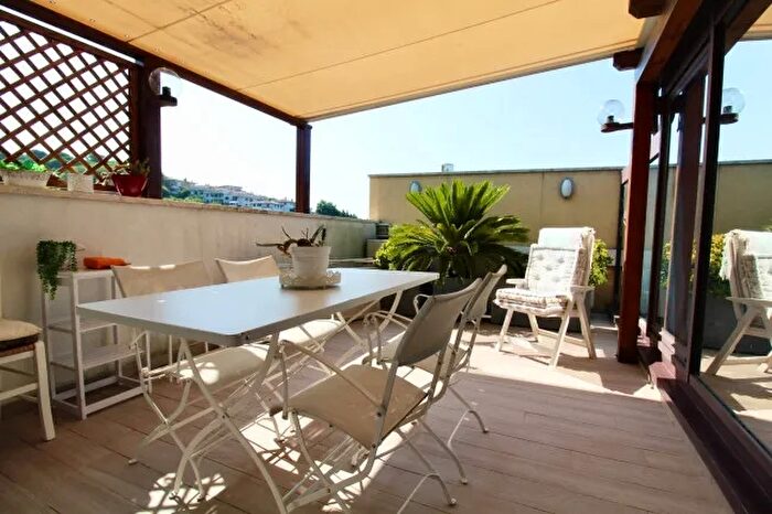 Appartamento con 7 locali in vendita in Ancona Via Pelliccia, Ancona