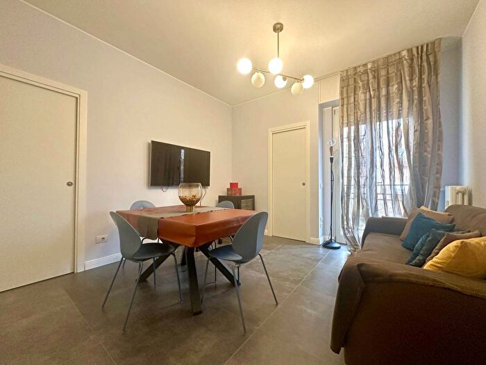 Appartamento bilocale in affitto in Via dei Crollalanza, Navigli Darsena, Milano