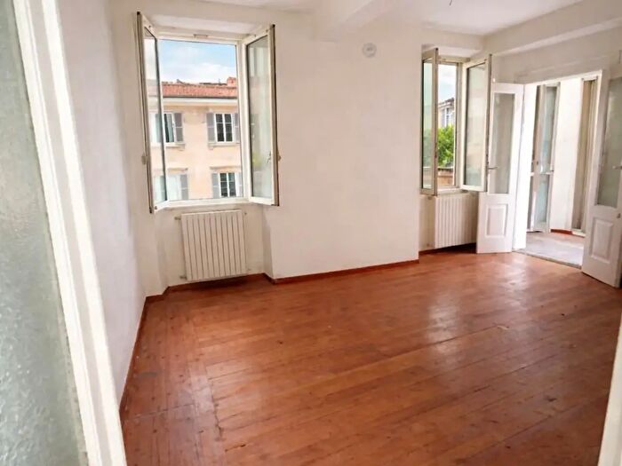 Casa con 6 locali in vendita in Via Conciliazione, Mantova