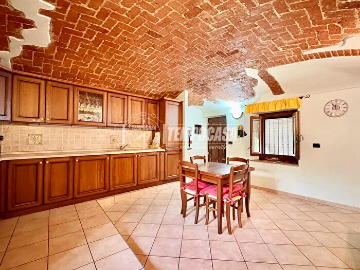 Casa con 5 locali in vendita in Via Roma, Villar Focchiardo