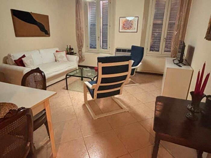 Appartamento trilocale in affitto in Via della Torre, Centro Storico, Modena