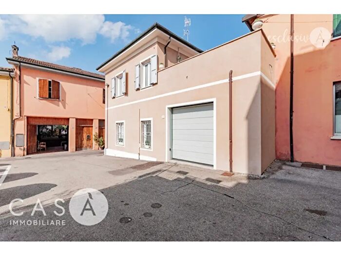 Casa quadrilocale in vendita in Forlimpopoli