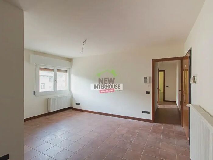 Appartamento quadrilocale in vendita in Via G Carducci, Arta Terme