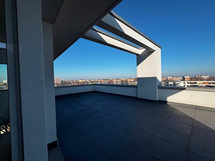 Casa con 5 locali in affitto in Via Ferruccio Lamborghini, Crocetta, Modena