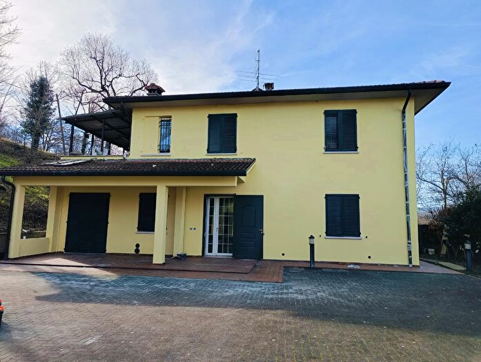 Casa quadrilocale in vendita in Castrocaro Terme