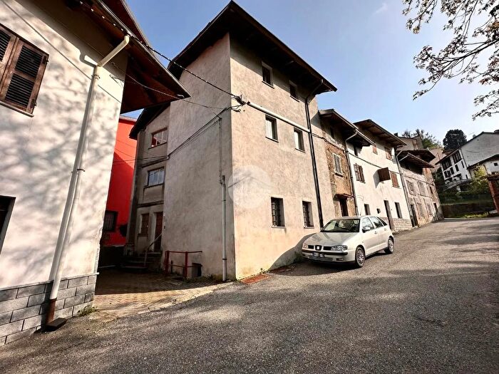 Case in Vendita e in Affitto - 2