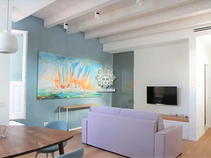 Casa con 8 locali in vendita in Via Roma, Siracusa