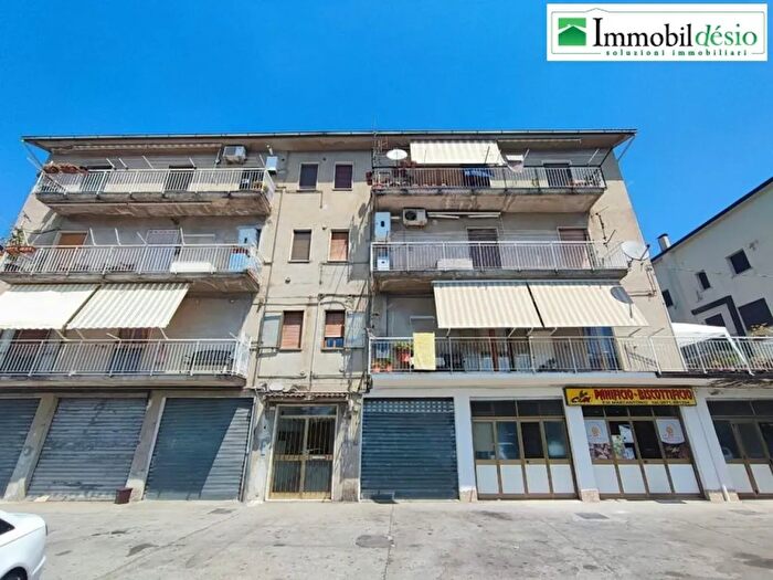 Casa con 7 locali in vendita in Viale Antonio Gramsci Picerno, Picerno