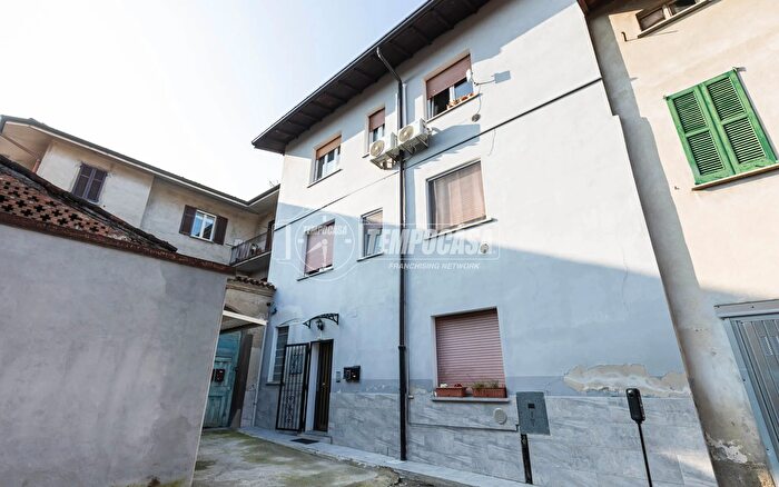 Appartamento trilocale in vendita in Vicolo Chiuso, Annone Di Brianza