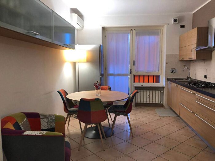 Appartamento trilocale in affitto in Viale Carlo Giustetti, Centro, Grugliasco