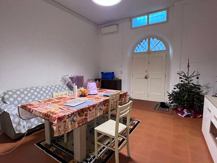 Appartamento bilocale in affitto in Via San Donnino, Piazza Anfiteatro Torre Guinigi, Lucca